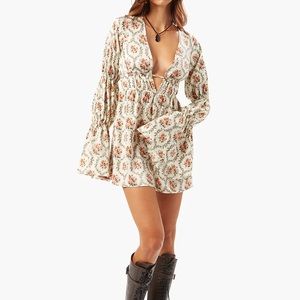 WeWoreWhat TIERED SLEEVE TIE BACK VICTORIAN FLORAL MINI DRESS in size medium